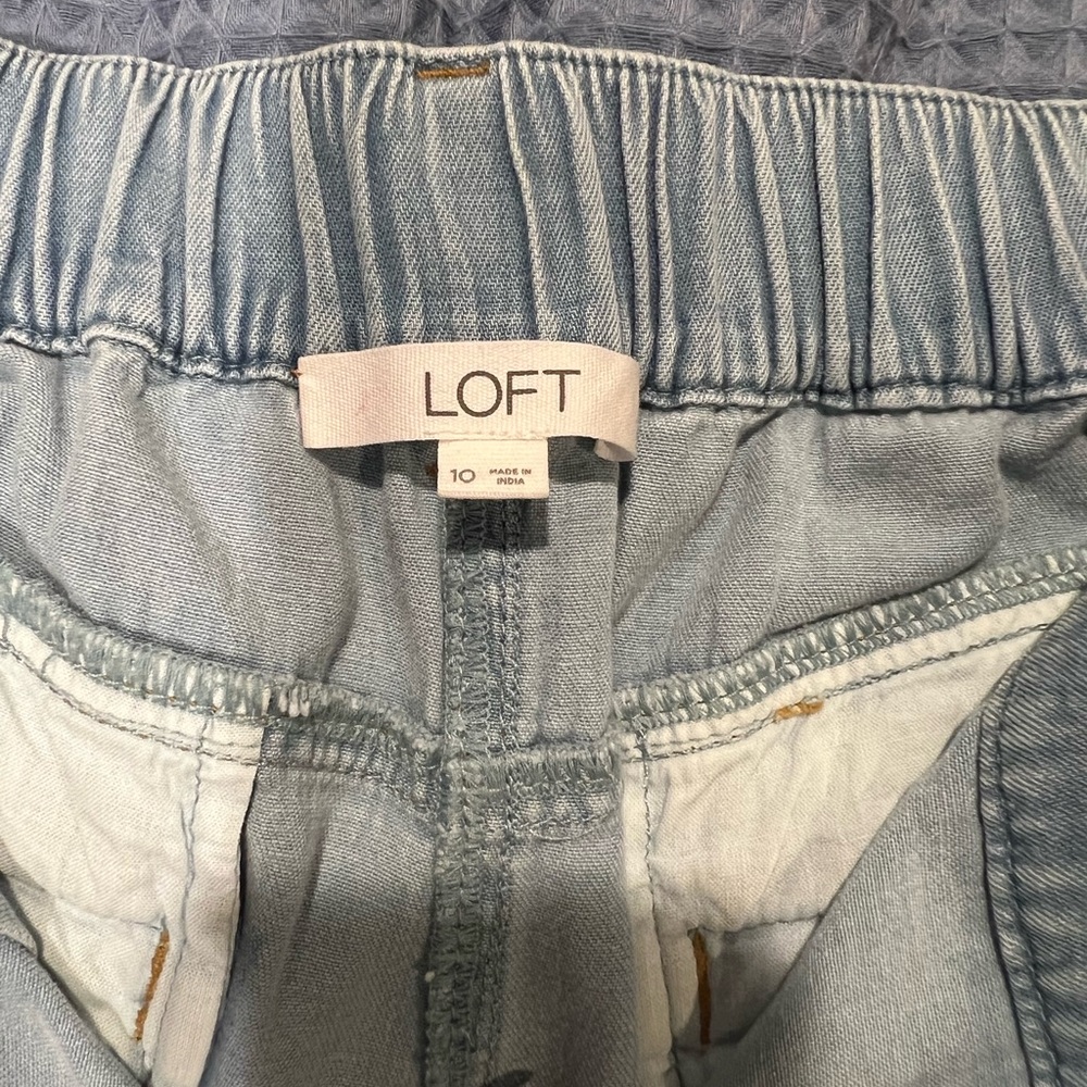 LOFT belted high rise wide leg Jeans - Picture 3 of 5